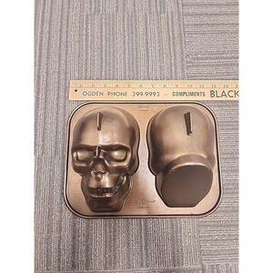 Nordic Ware 3D Haunted Skull Cake Pan Bakeware Baking Halloween Party Gothic